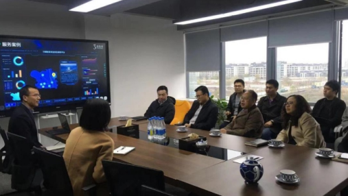 麒麟高新园区领导视察江苏叁拾叁