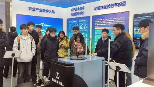 Strengthening the integration of industry and education | Jiangsu Three&Three supports the practical course of 