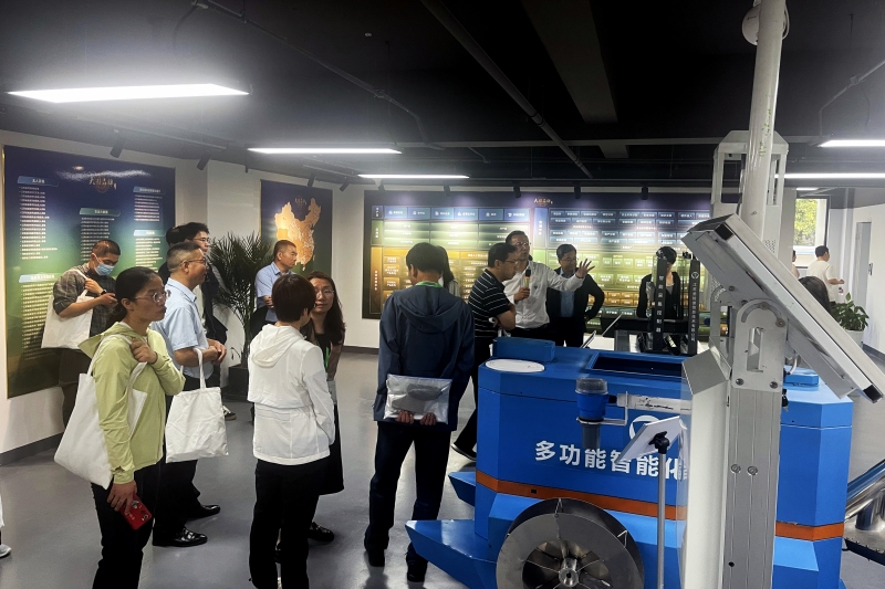 江苏叁拾叁总经理刘卫民受邀参加肉羊智慧养殖研讨会暨国家肉羊产业技术体系生产与环境控制研究室 2025 年工作推进会4